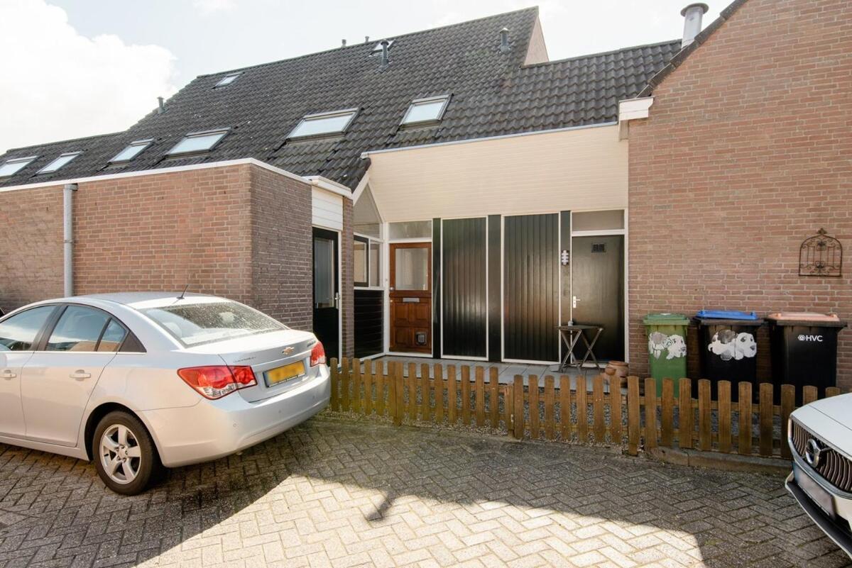 Julianadorp Zuhause Am Meer Fuer 6 Personen Mit 4 Schlafzimmern Exterior photo